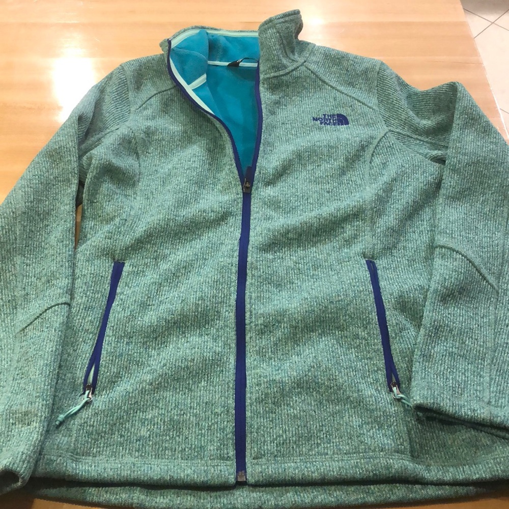 Green Women’s North Face Fleece Lined Sweater M
